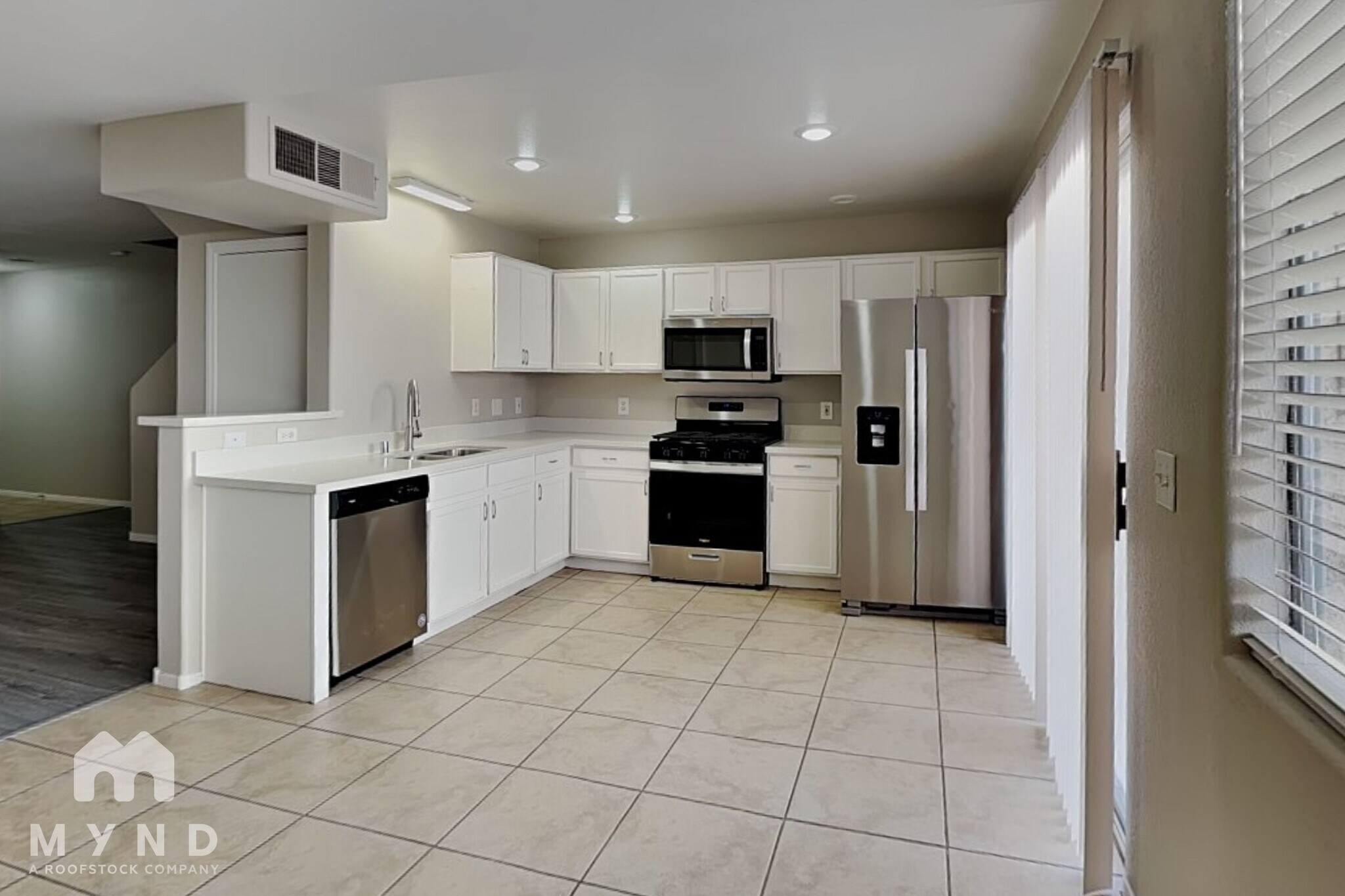 Building Photo - 3379 Dragon Fly St