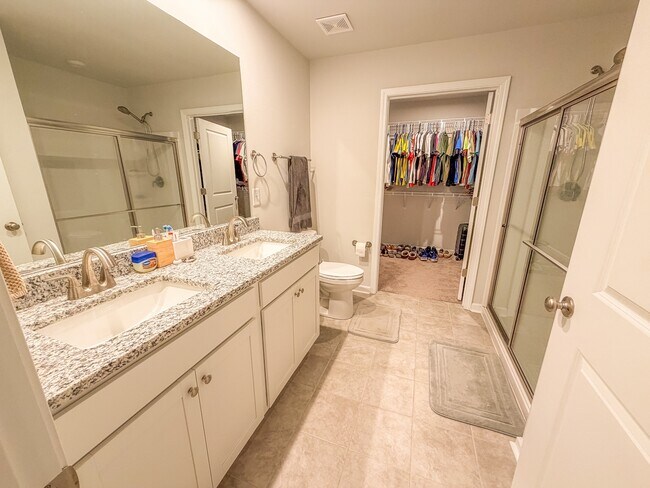 Building Photo - 203 Boneset Dr