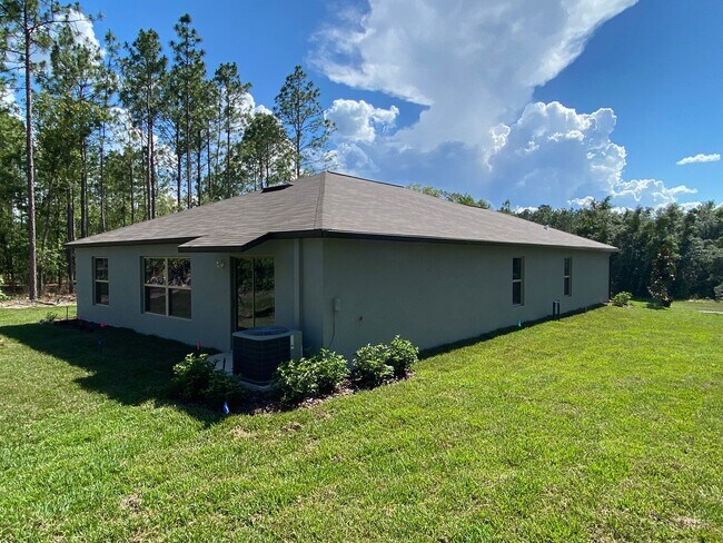Building Photo - 13249 SW 77th Ave