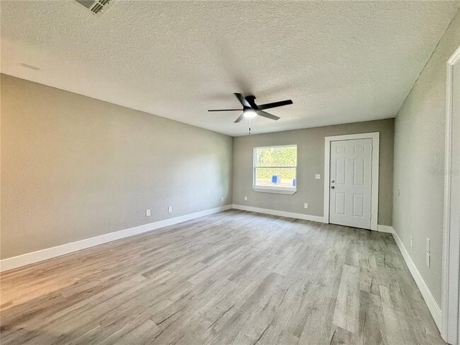 Building Photo - 2346 Section Dr