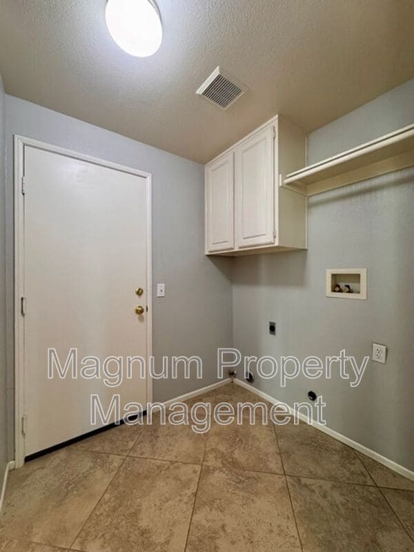 Building Photo - 41713 Niblick Rd