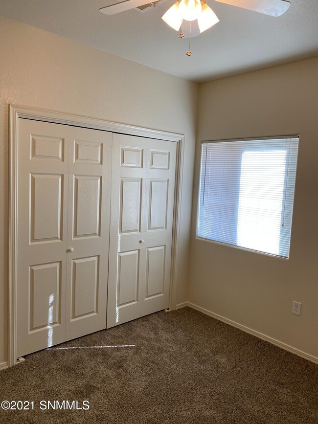 Building Photo - 1000 La Fonda Dr