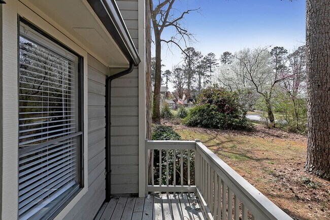 Building Photo - 614 Mephisto Cir