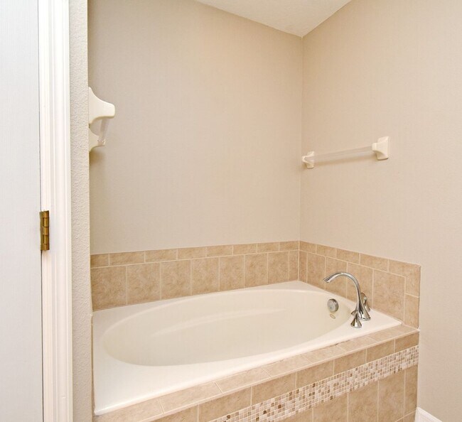 Building Photo - Beautiful townhouse at Claytons Crossing Oviedo