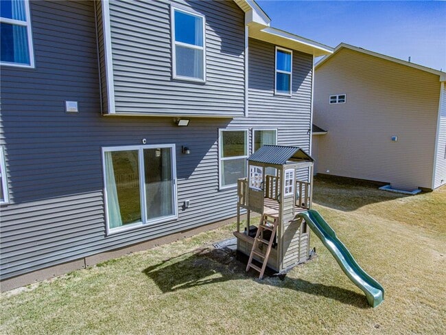 Building Photo - 1582 Edgebrook Ln