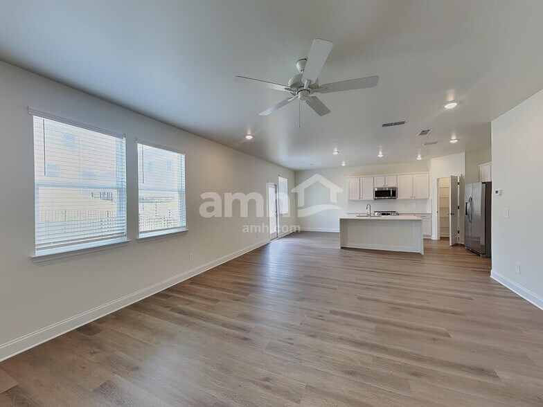 Building Photo - 3612 Creek View Cir