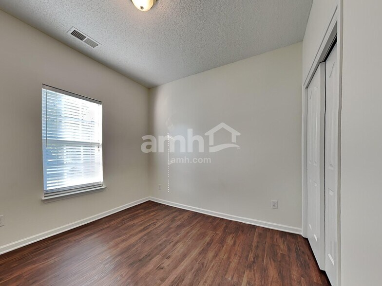 Building Photo - 13513 Michael Lynn Rd