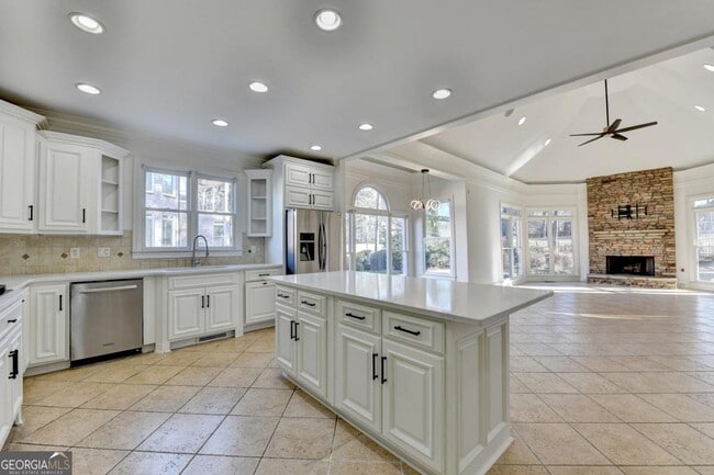 Building Photo - 7970 St Marlo Country Club Pkwy