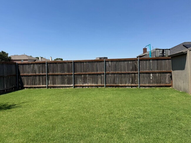 Building Photo - North Pointe Retreat with Backyard Oasis