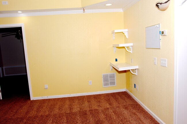 Building Photo - 2927 Arbor Creek Ln