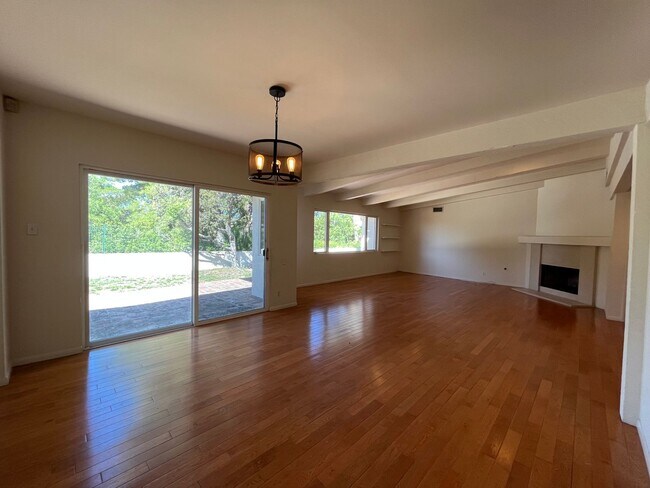 Building Photo - A hidden gem with tree-top view. Tranquil and private. Light and airy