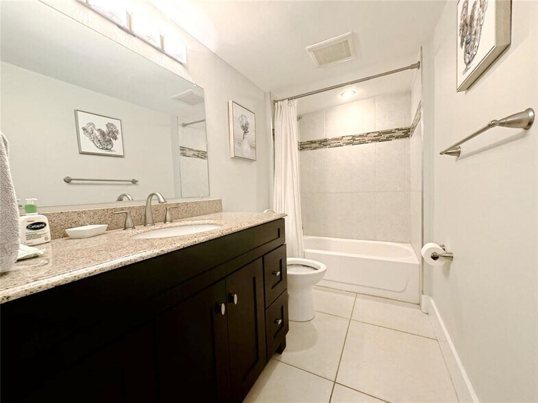 Building Photo - 3850 Galt Ocean Dr