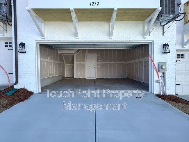 Building Photo - 4232 Alexander Vw Dr
