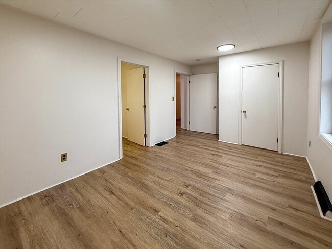 Building Photo - 9 Mt Pleasant St