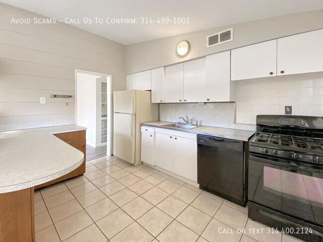 Building Photo - 1007 Coffey Ct