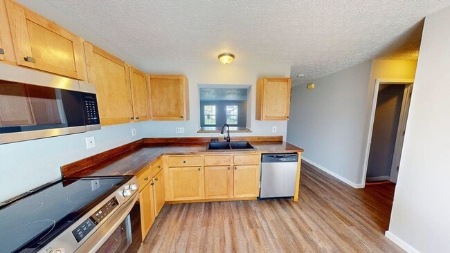 Building Photo - 6671 Warriner Way
