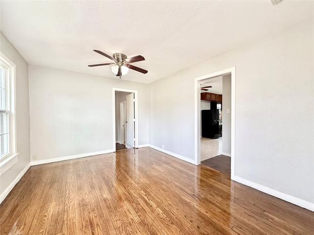 Building Photo - 4813 Sandage Ave