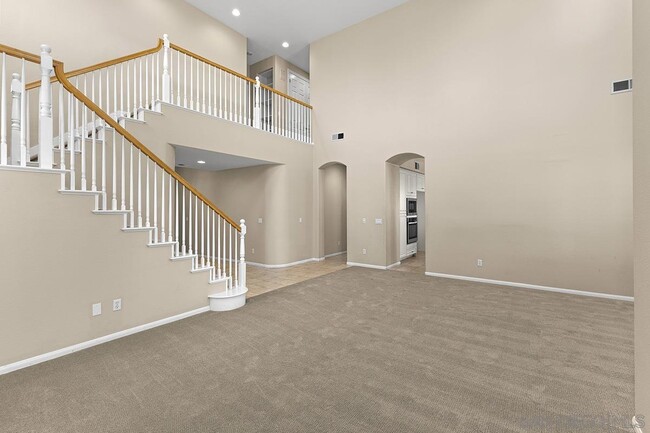 Building Photo - 392 Corte San Rio