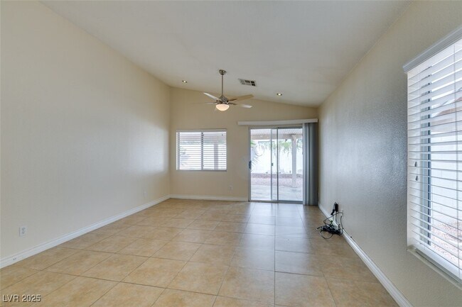 Building Photo - 744 Gritty Garnet Ave