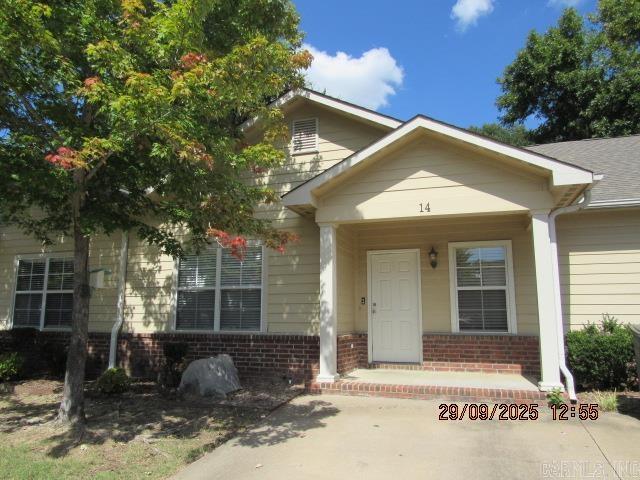 Primary Photo - 1410 Robins St