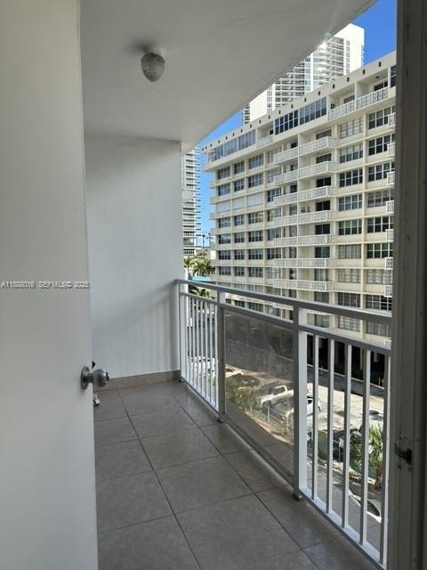 Building Photo - 1801 S Ocean Dr