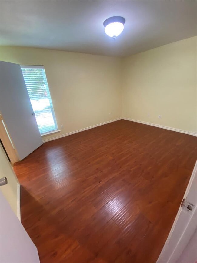 Building Photo - 10616 Mellow Ln