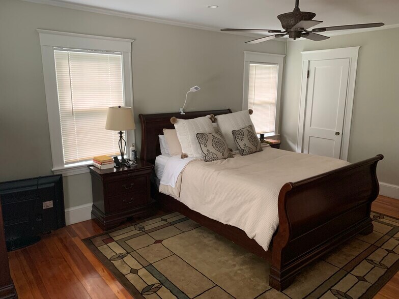 Building Photo - 115 Eastbourne Rd