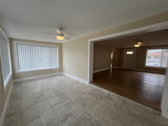 Building Photo - 421 Adams Ct NW