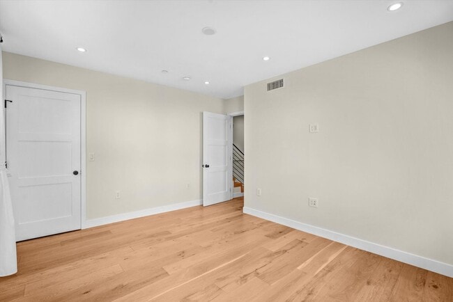 Building Photo - 1343 Seward St