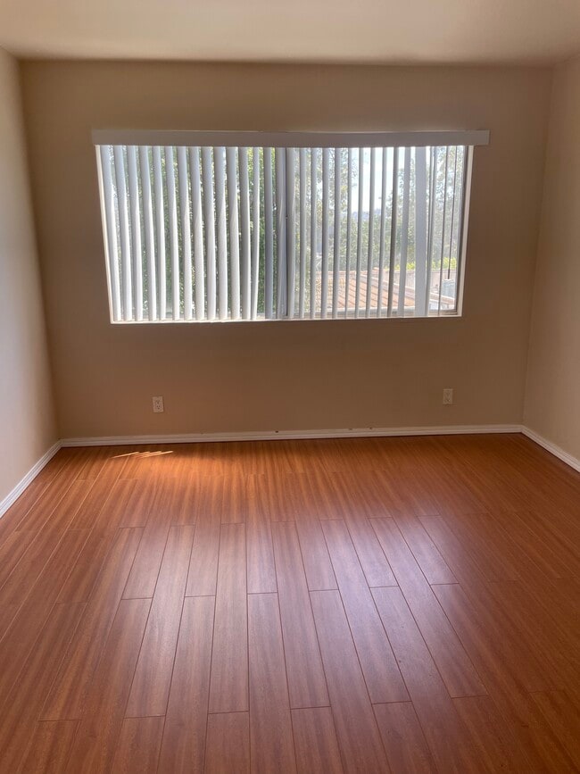 Building Photo - 11252 Peach Grove St