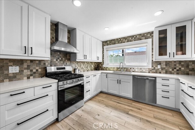 Building Photo - 26111 Hatmor Dr