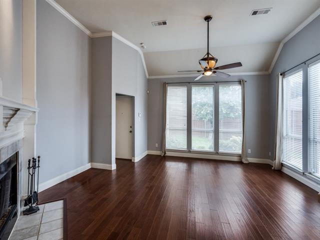 Building Photo - 4012 Lantana Ln