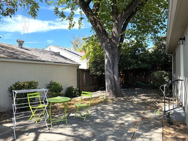 Building Photo - 3714 Folsom Blvd