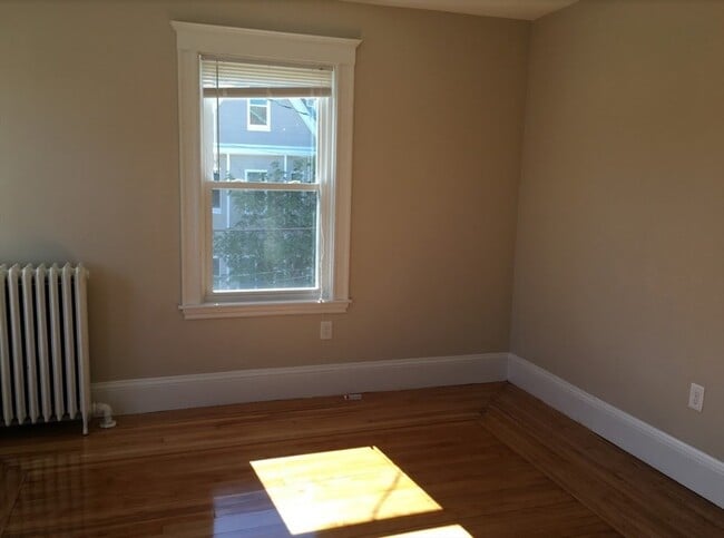 Building Photo - 295-297 Washington St