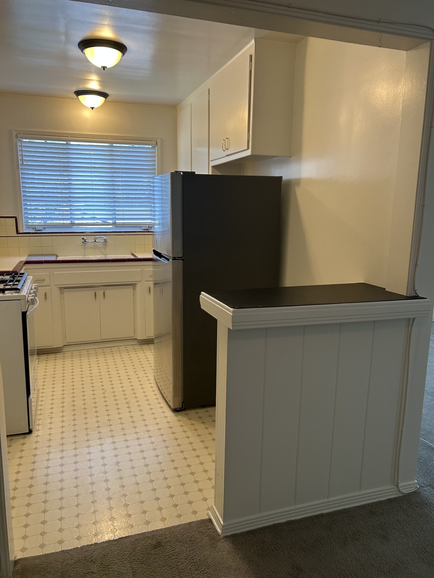 Kitchen - 4191 Dixie Canyon Ave