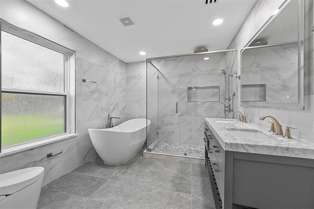 Building Photo - 12417 Quincy Ln