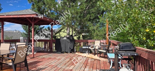 Building Photo - 5605 Bluff Pl