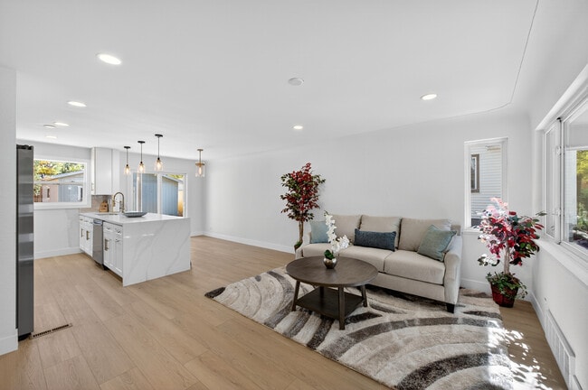 Building Photo - 1856 S Steele St