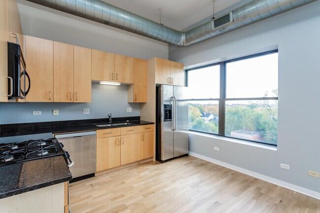 Building Photo - 4537 S Drexel Blvd