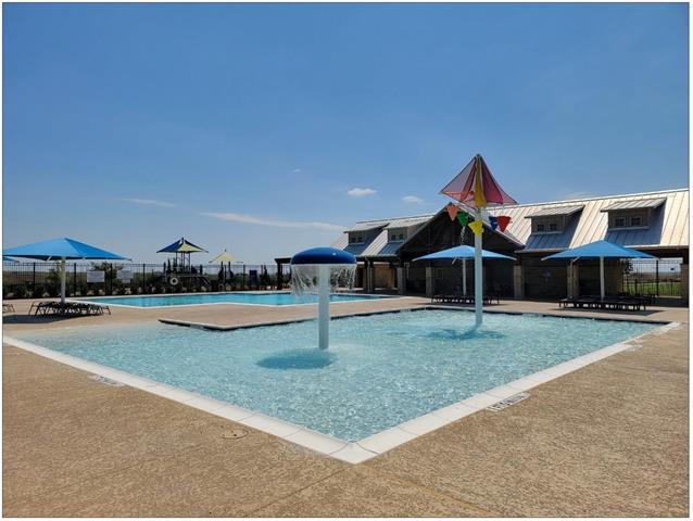 Building Photo - 9749 Fallston Dr