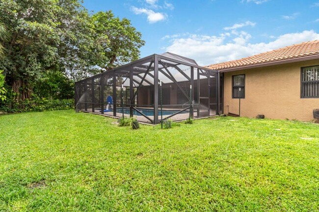 Building Photo - 21920 Holly Tree Way
