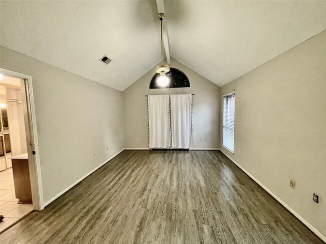 Building Photo - 8215 Sean Park Ct
