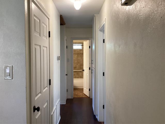 Building Photo - 776 Ponderosa Dr