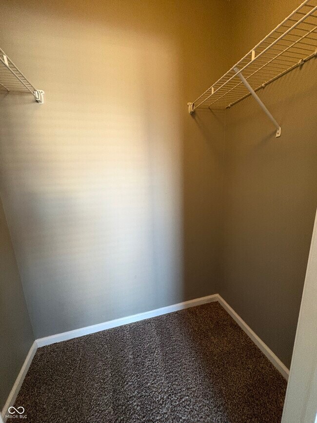 Building Photo - 5318 Wood Hollow Dr