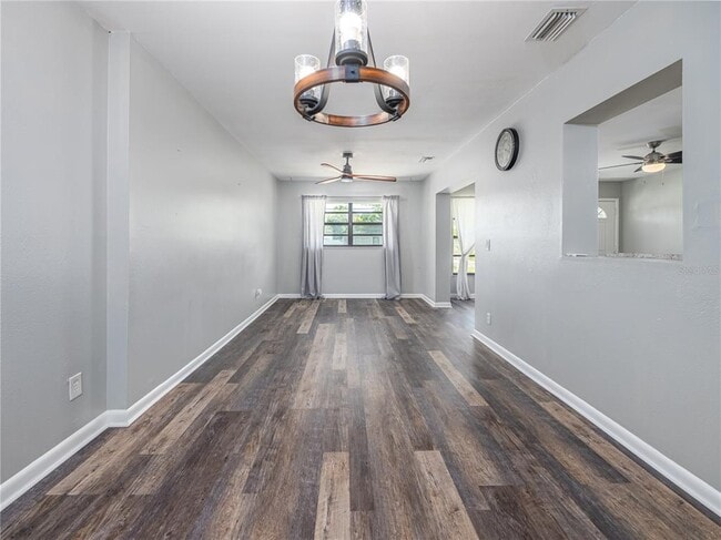 Building Photo - 4721 W Iowa Ave