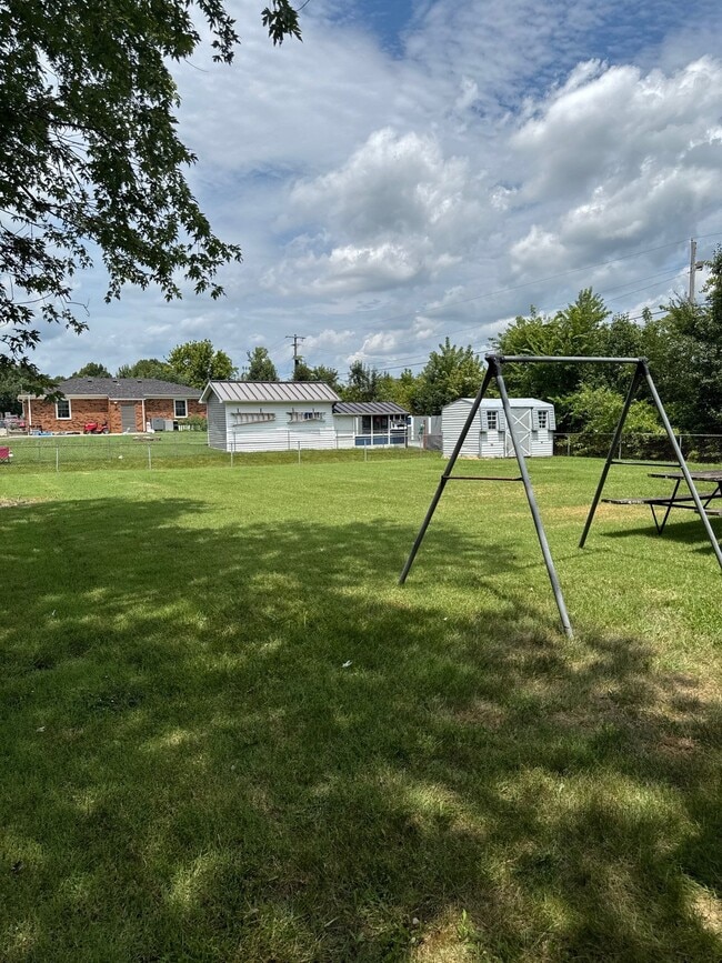 Building Photo - 146 Miller Dr