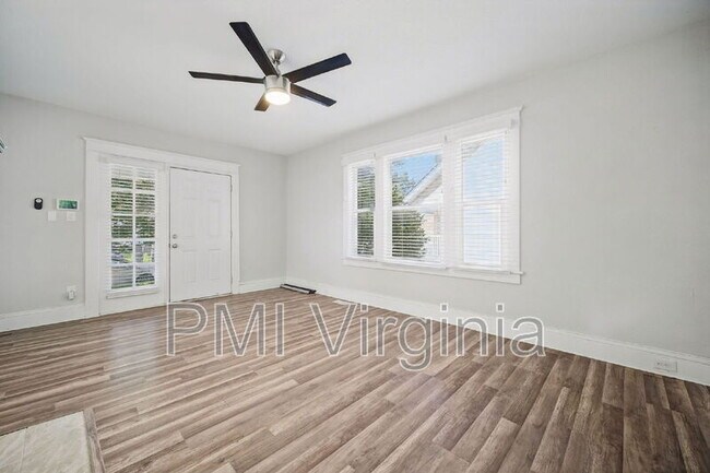 Building Photo - 864 W 36th St