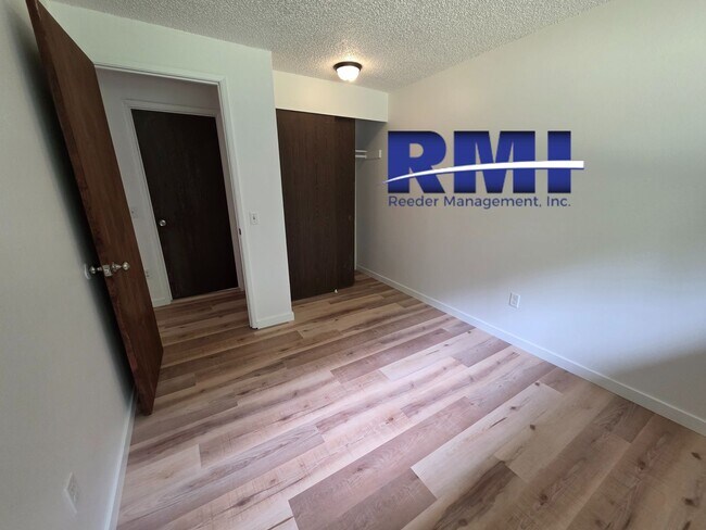 Building Photo - 3-bedroom Gem located in the Bethel Valley Community!