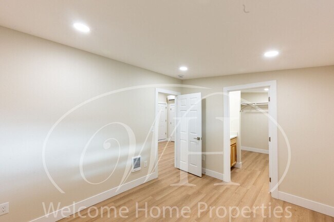 Building Photo - Tranquil Living near Trails and Community College in Walla Walla: Remodeled 1-Bedroom Retreat