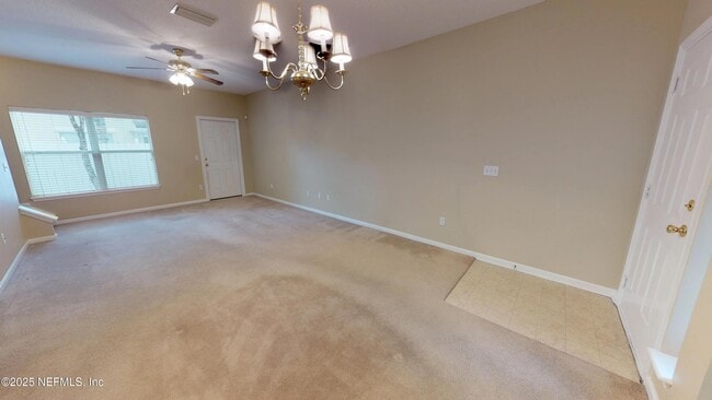 Building Photo - 1009 S Bank Way